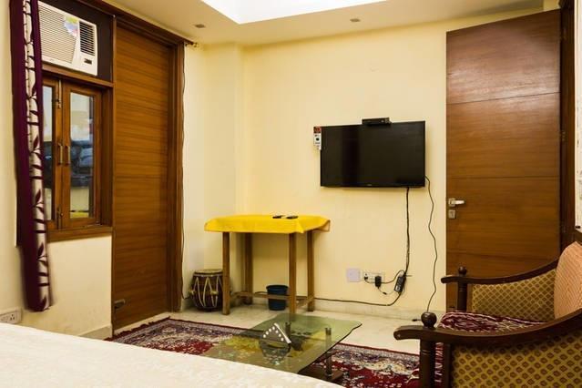 The Raveesh - 2Bhk Fully Furnished Apartment J85 2* New Delhi