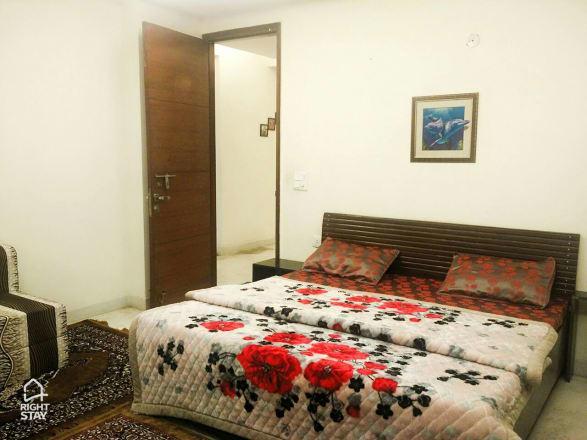 The Raveesh - 2Bhk Fully Furnished Apartment J85 Bed & Breakfast