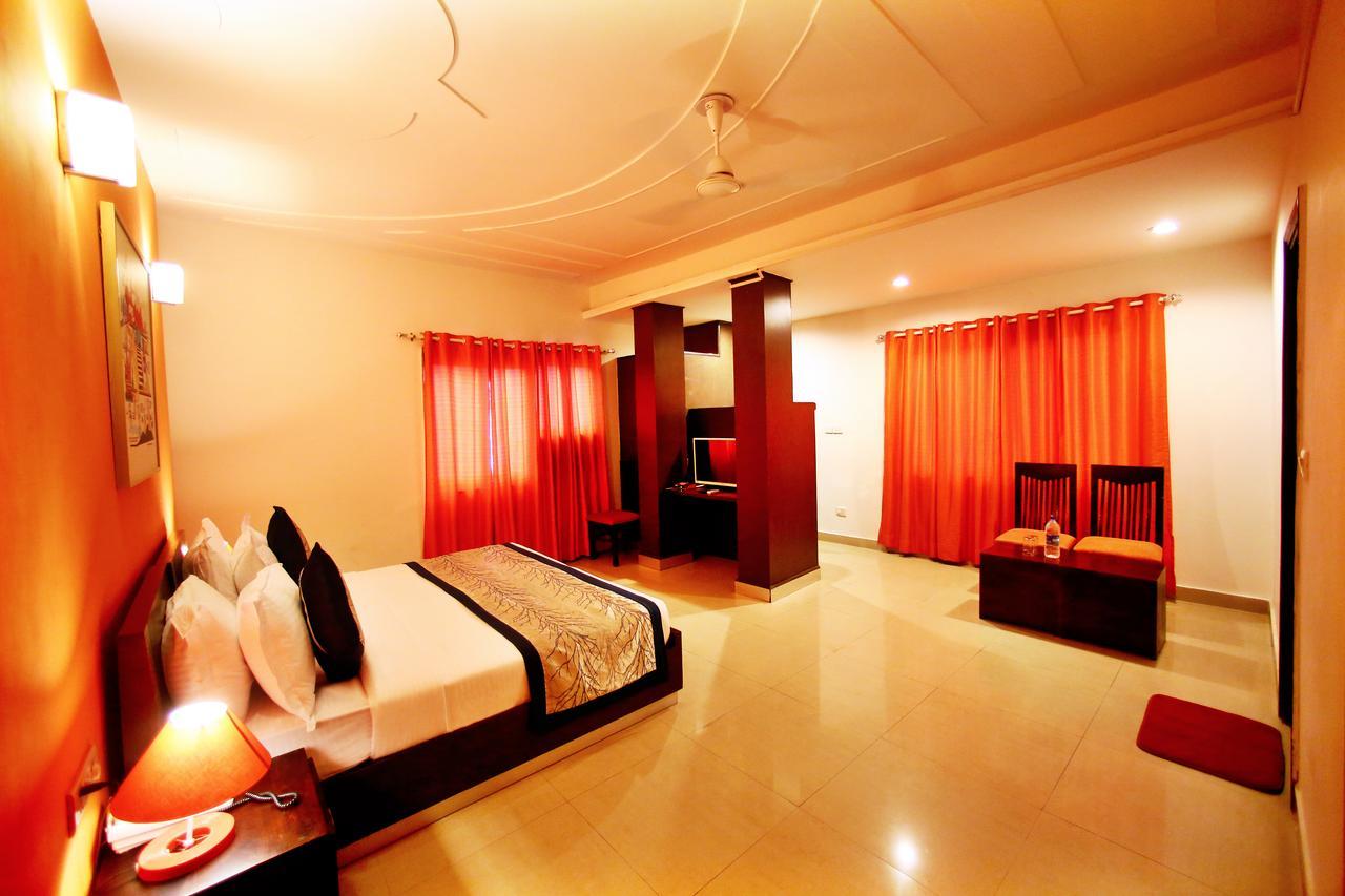 Lohmod At National Highway 8 - Free Airport Transffer Hotel 3*