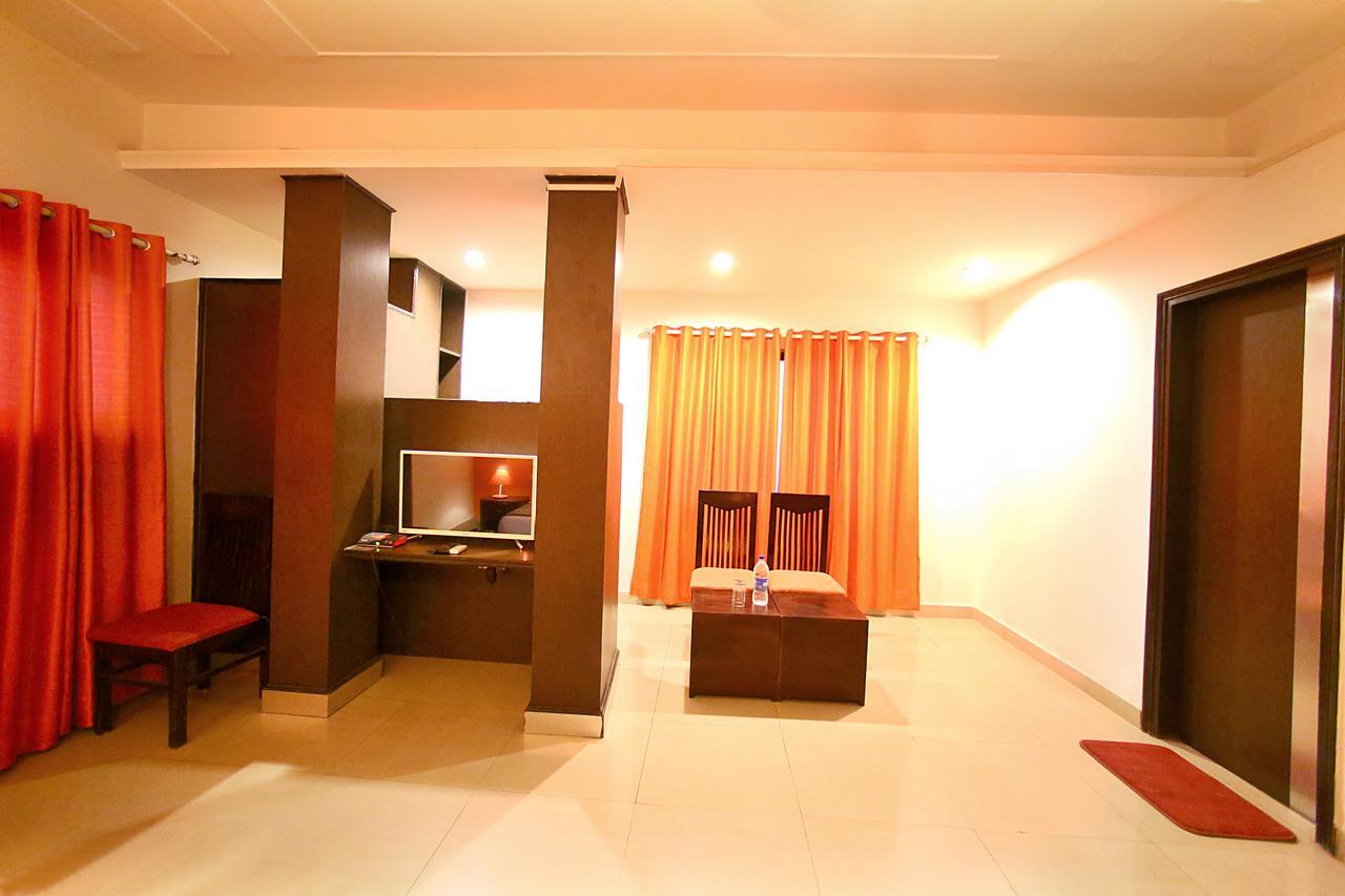 Lohmod At National Highway 8 - Free Airport Transffer Hotel New Delhi