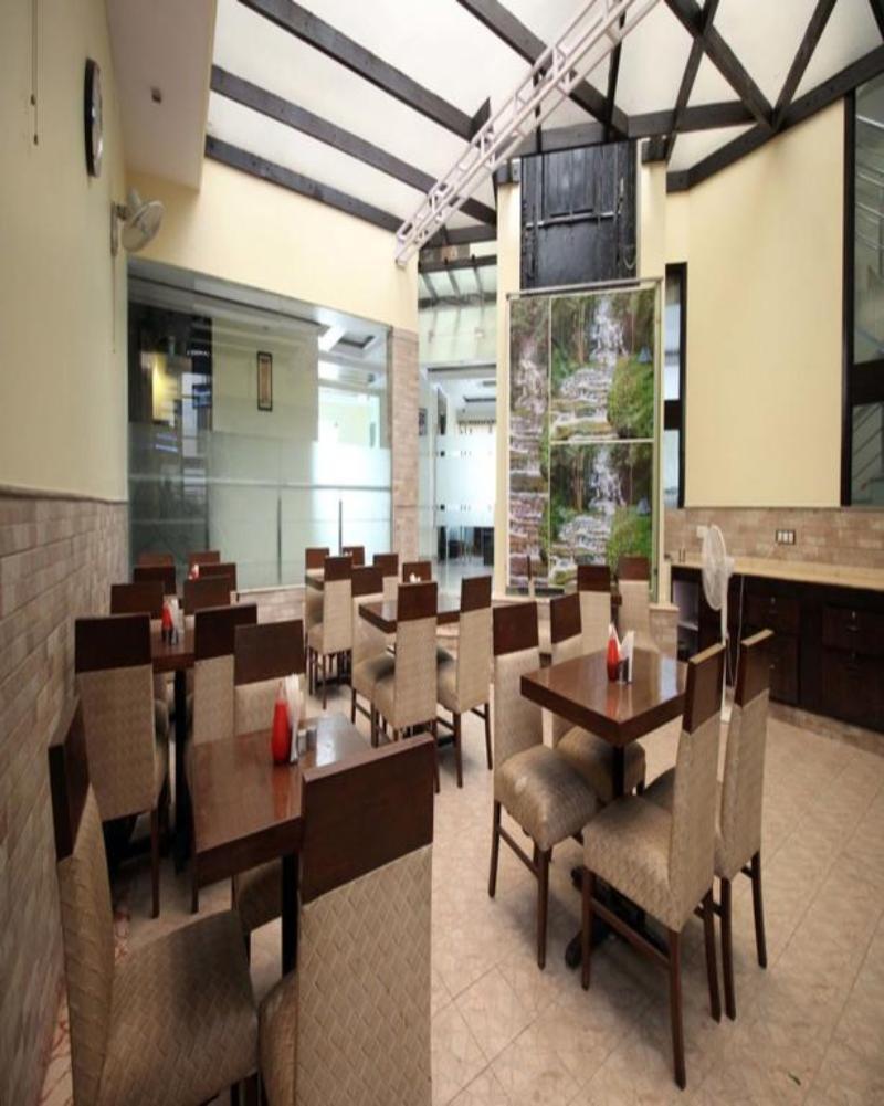 Hotel Fabhotel Marble Arch Karol Bagh 3*