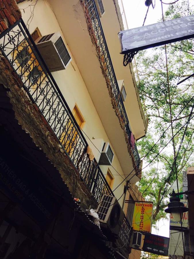 Lord Krishna Walking Distance From Railway Station 2* New Delhi