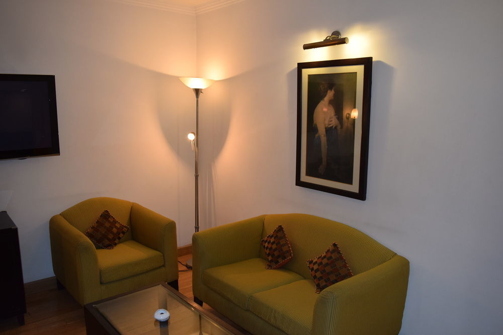 Hotel The Janpath 4*