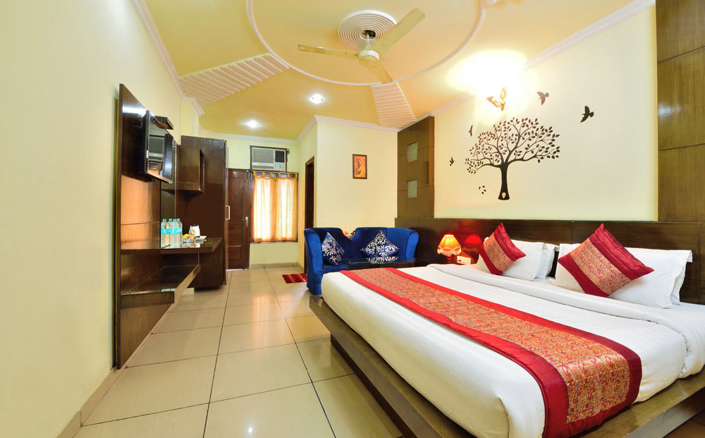 Centra 3* New Delhi