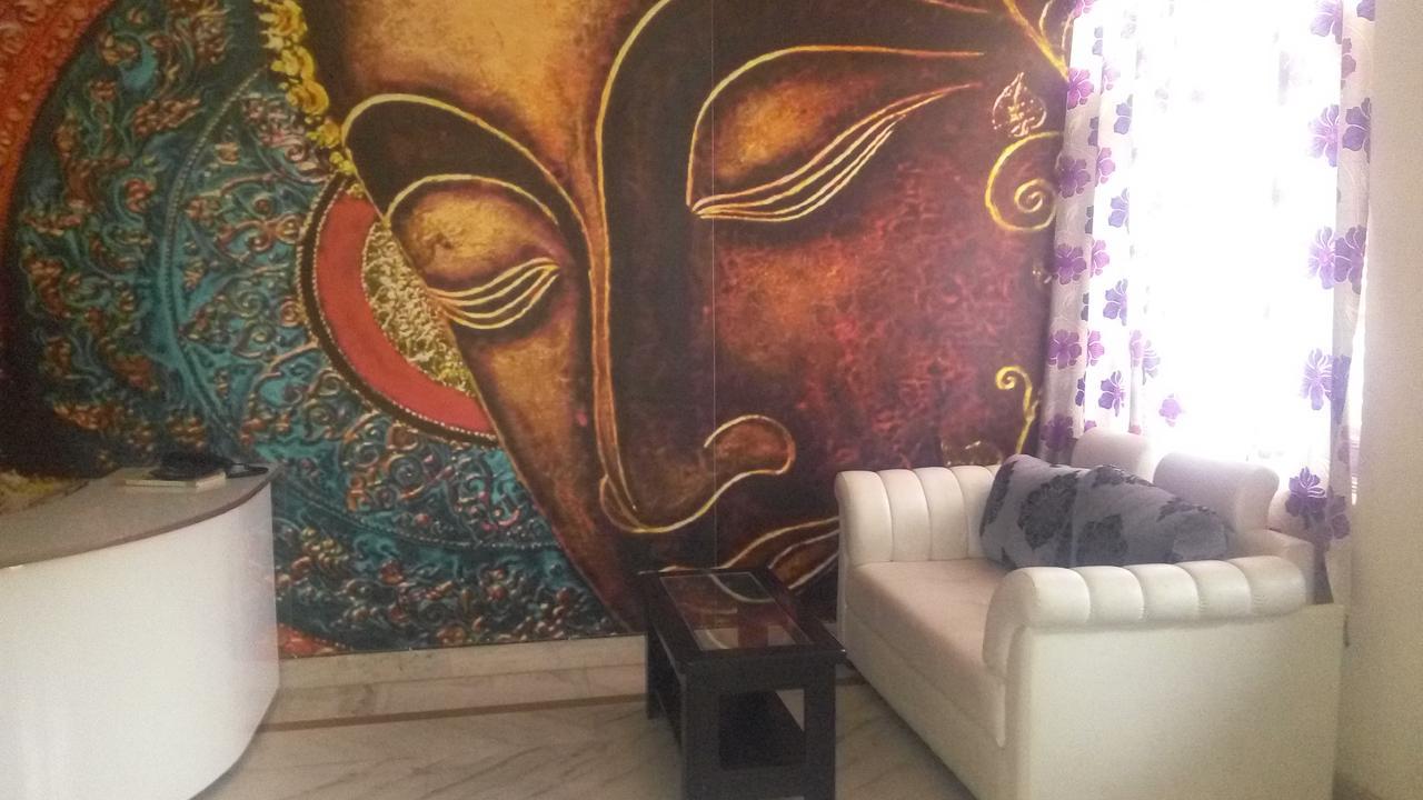 Jagannath & 2* Nova Deli