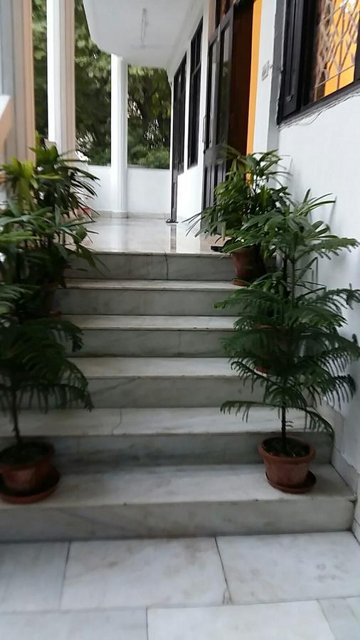Jagannath & 2* Nova Deli