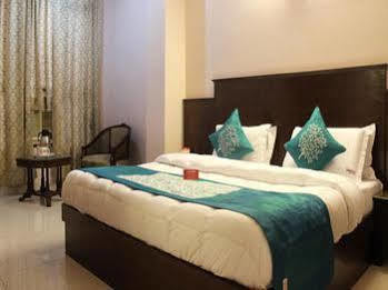 Oyo Paharganj Near Bikaner Sweets 3* New Delhi