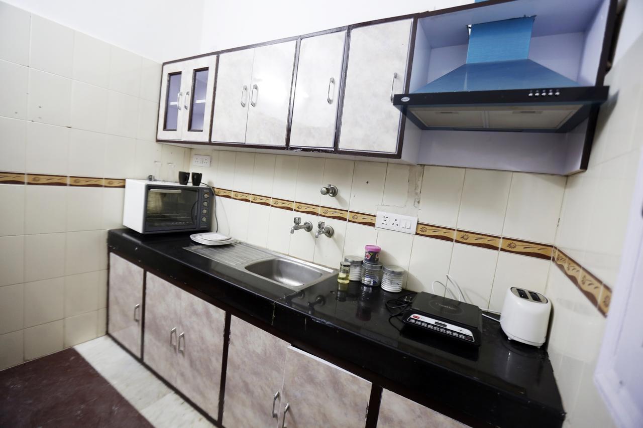 The Penthouse @hauz Khas Village Apartment *
