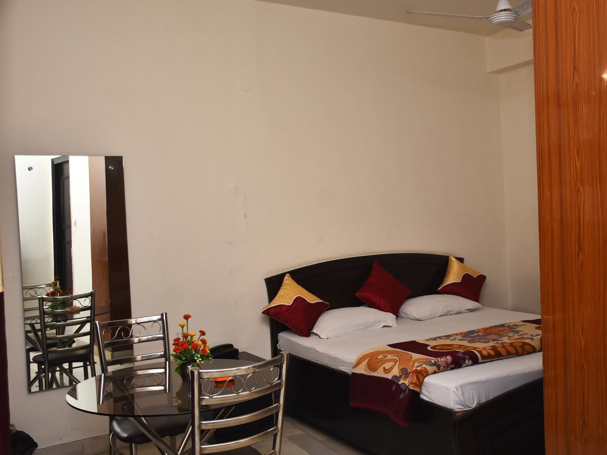 Jagannath & Hotel