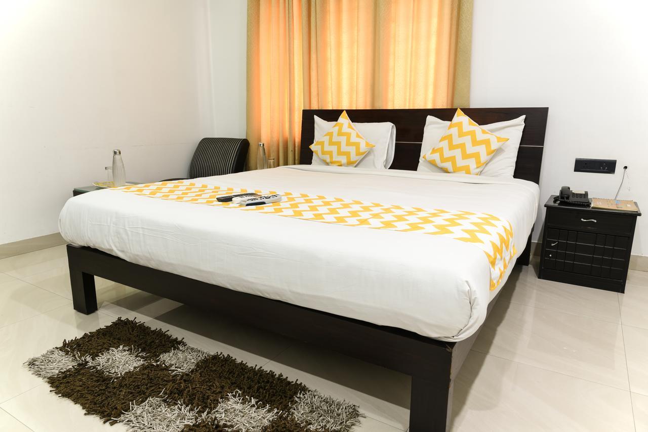 Hotel Fabexpress Yug Karol Bagh Delhi (National Capital Territory of India)