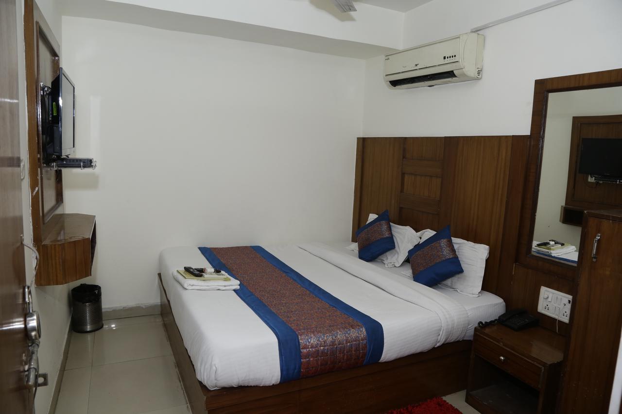 Hotel Vishal By Comfort 3*