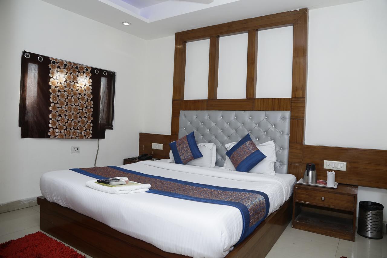 Hotel Vishal By Comfort 3*