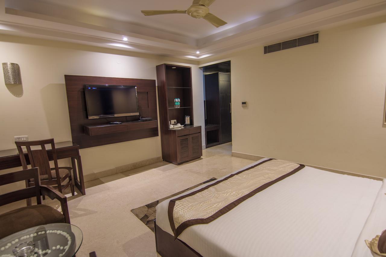 Grand Imperial Hotel 3*