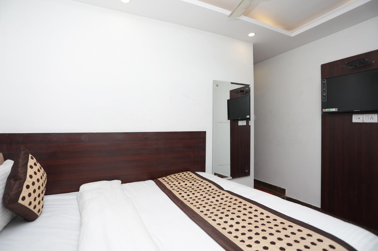 Corner Point Hotel 3*