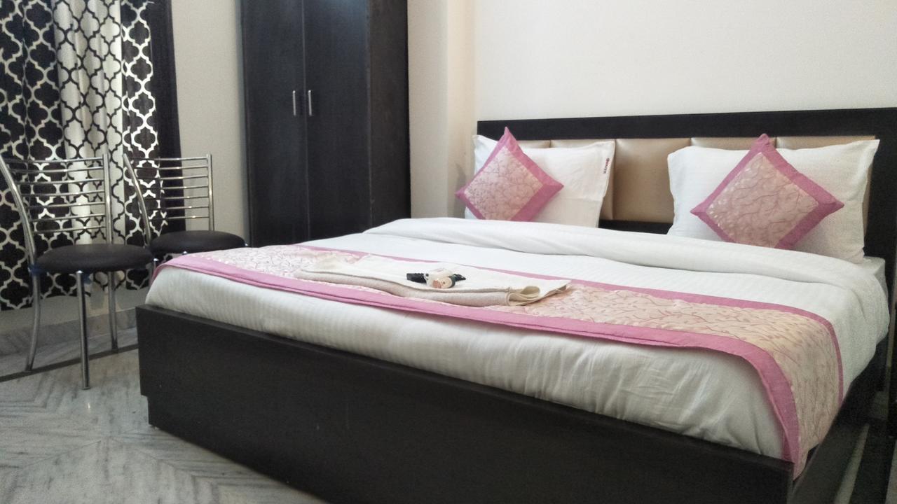 Diamond Palace Hotel New Delhi