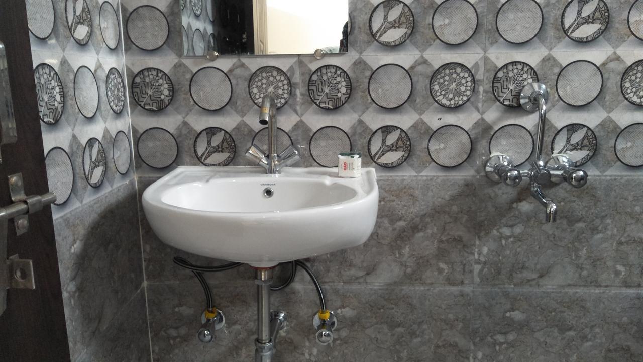 Hotel Diamond Palace
