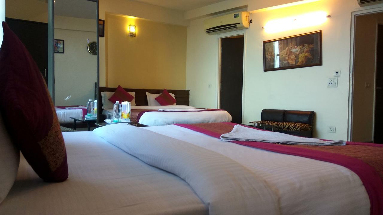 Airport Port View Hotel 3*