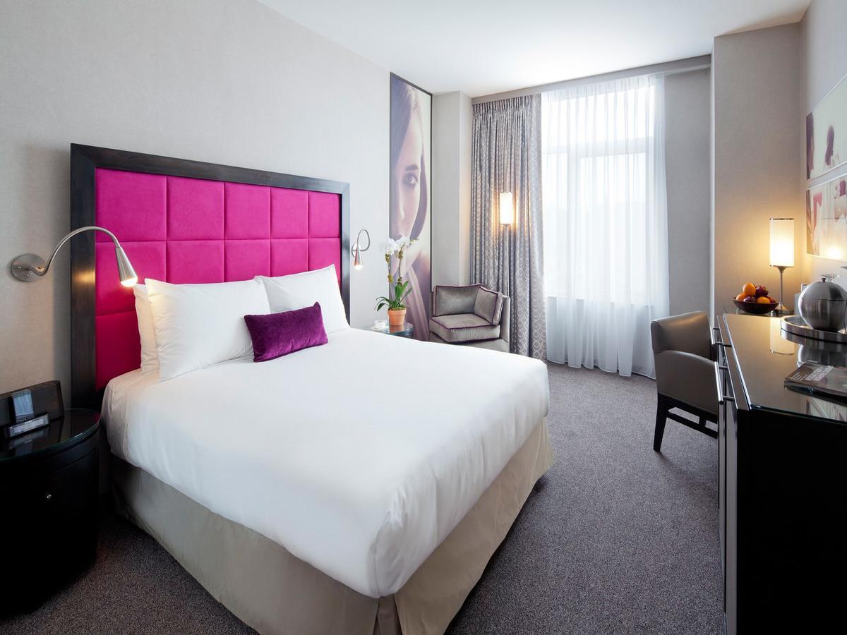 Crown Plaza