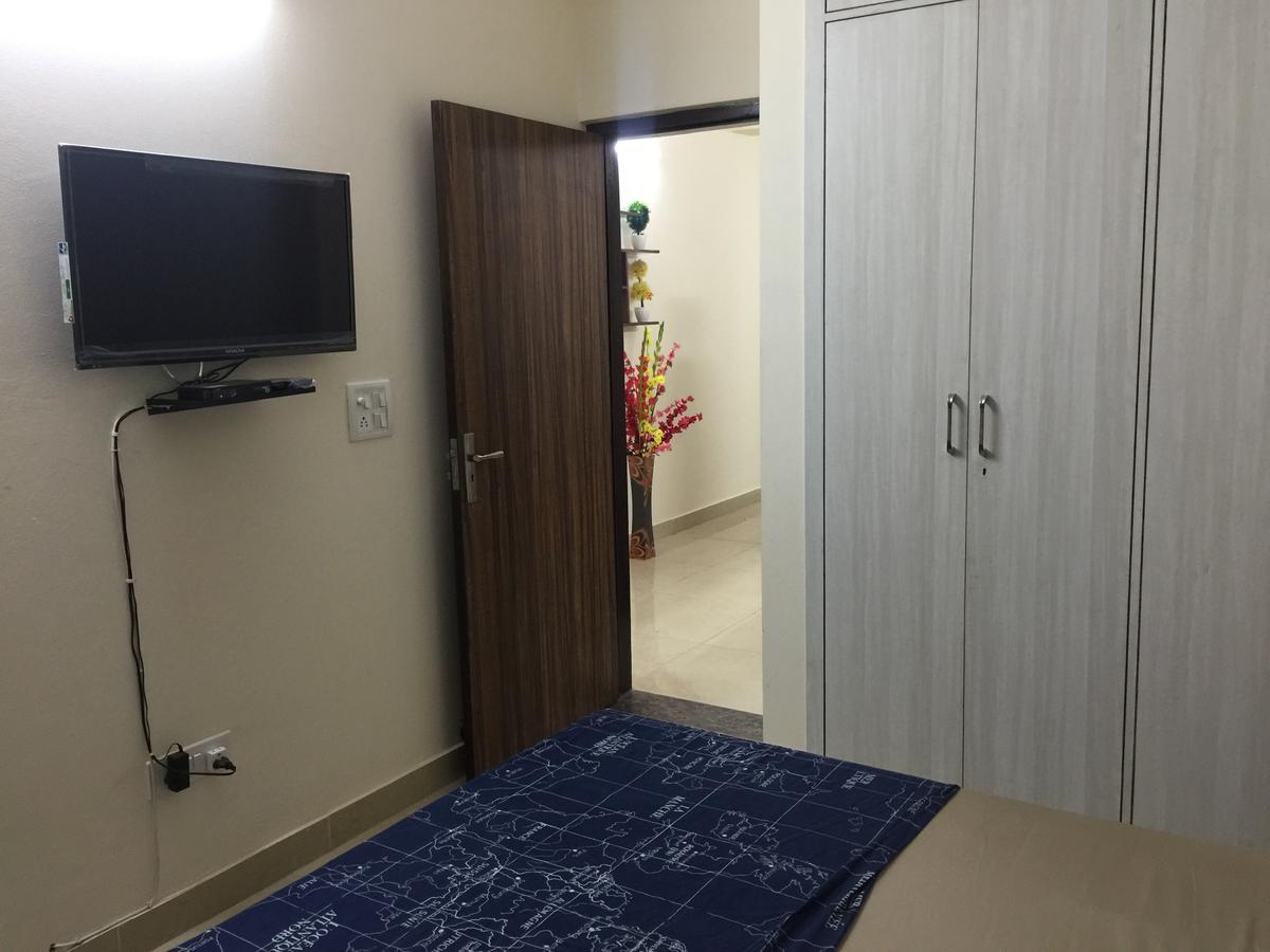 Homestay The Raveesh E24 - 2bhk Serviced New Delhi