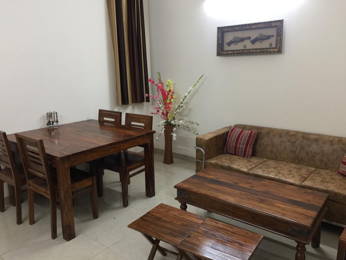 The Raveesh E24 - 2bhk Serviced * New Delhi