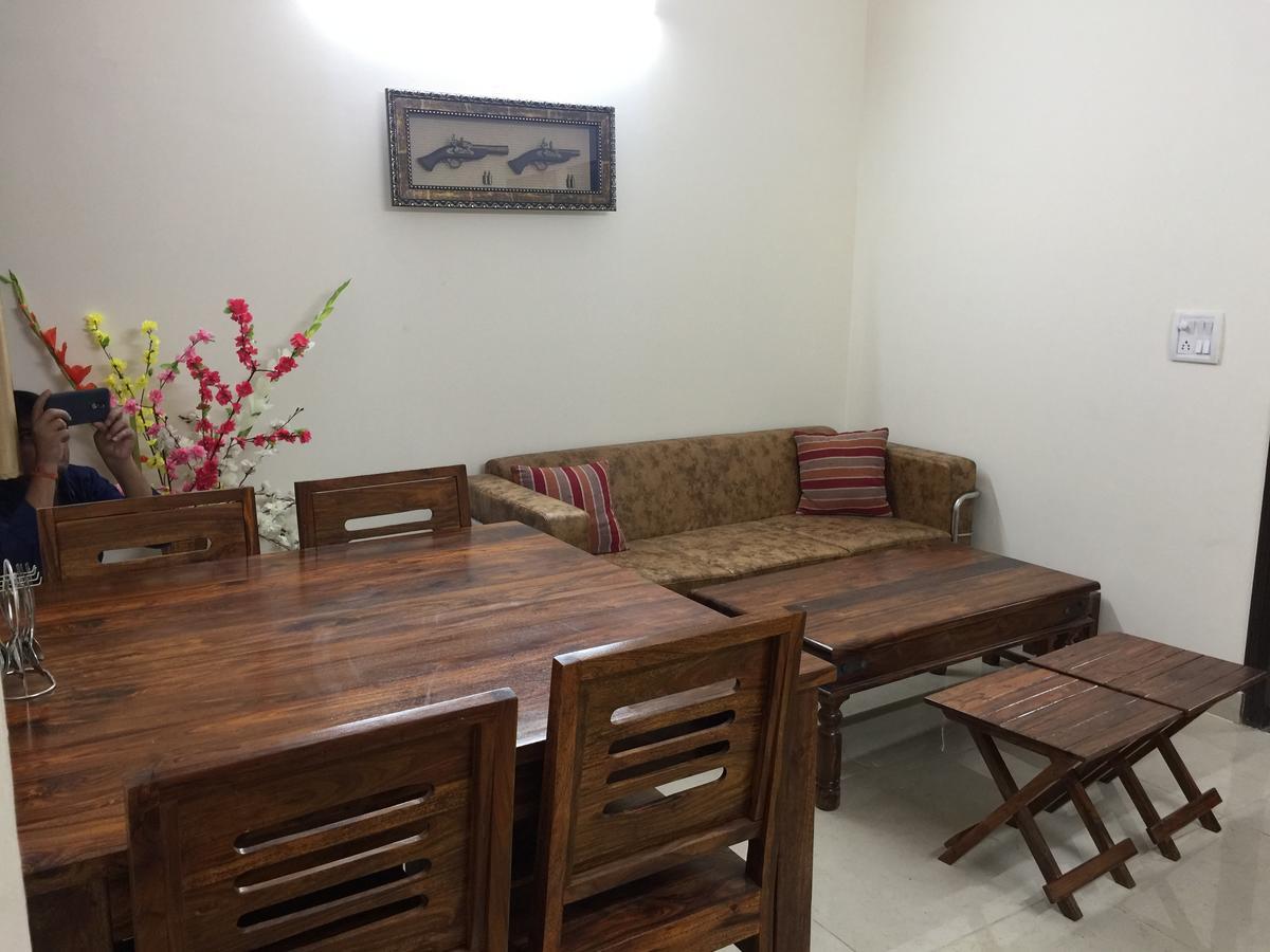 The Raveesh E24 - 2bhk Serviced *