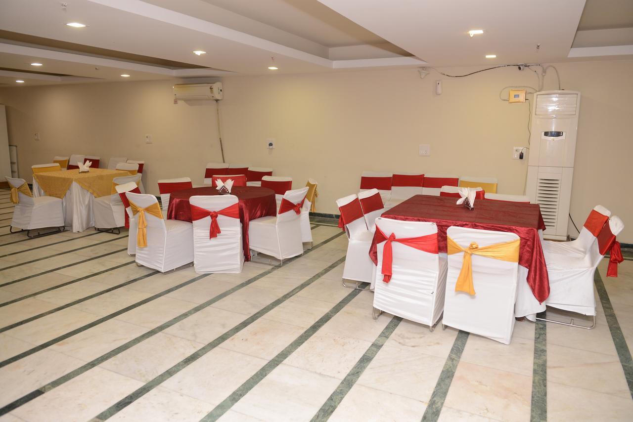 Hotel Balsons Continental New Delhi