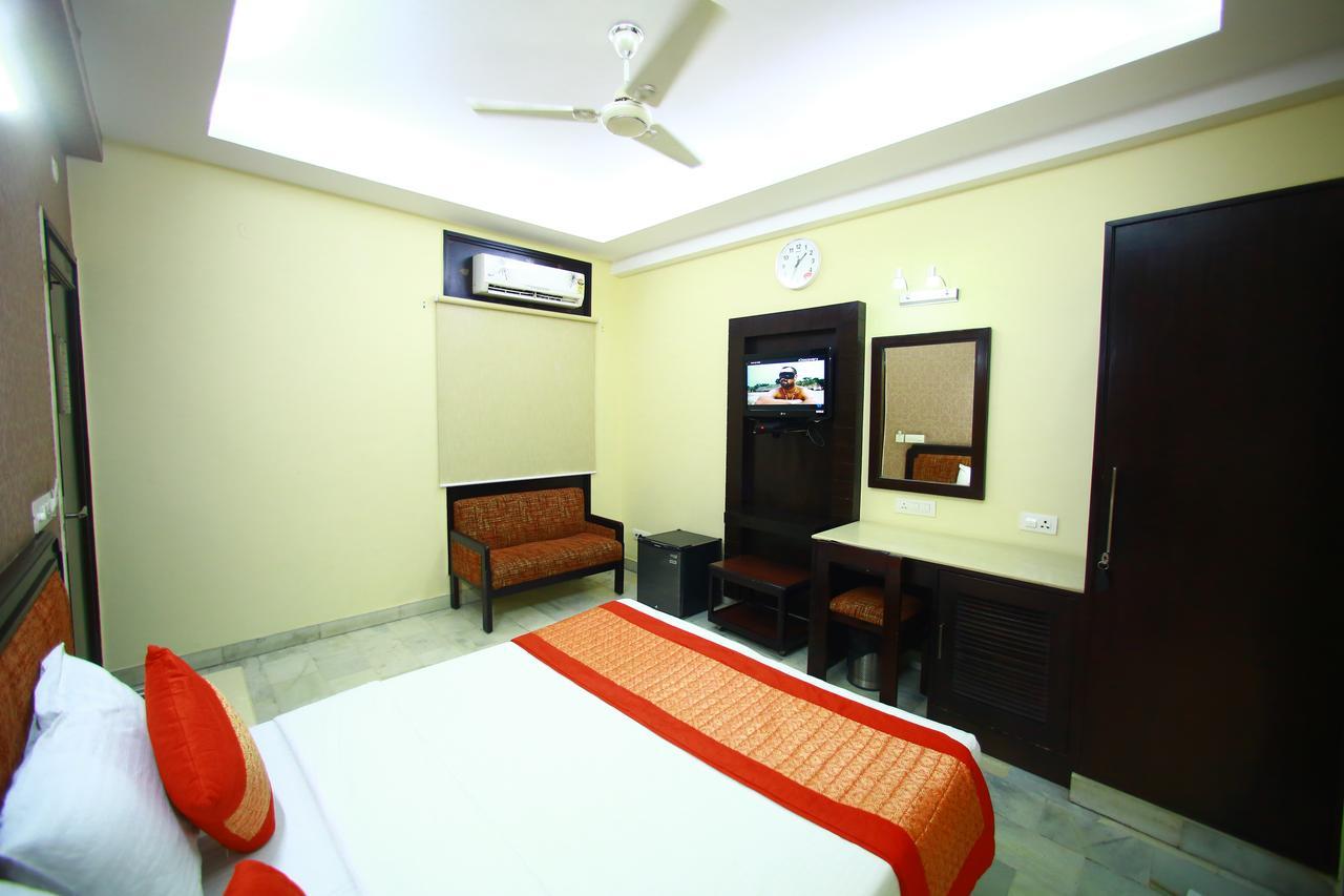 Sundeep Hotel 2*