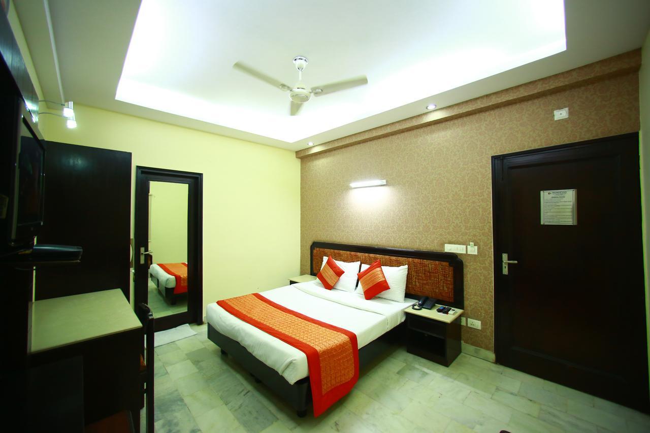 Sundeep 2* New Delhi