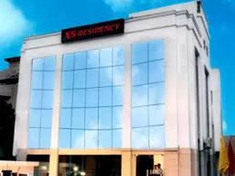 Vaccinated Staff - Oyo 13758 Xs Residency Delhi (National Capital Territory of India)