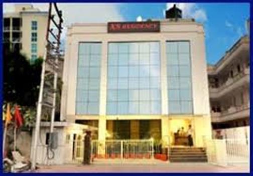 Hotel Vaccinated Staff - Oyo 13758 Xs Residency 3*