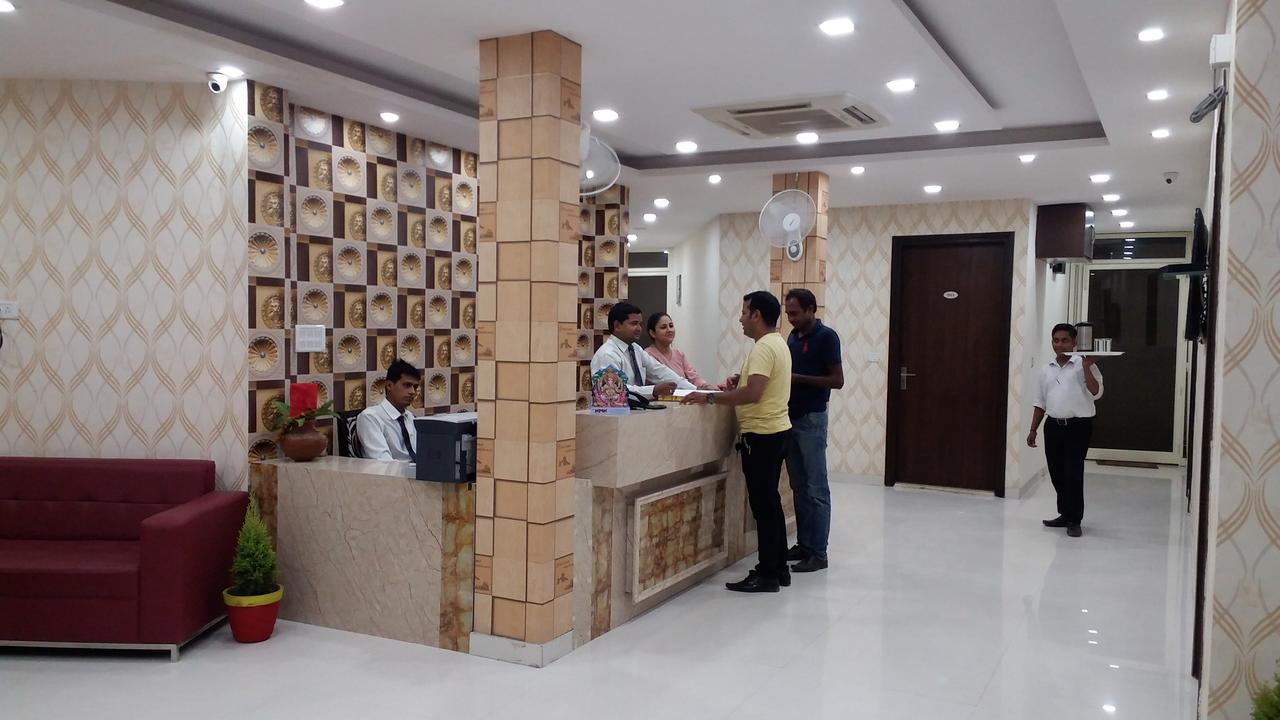 Knk International Hotel 3*