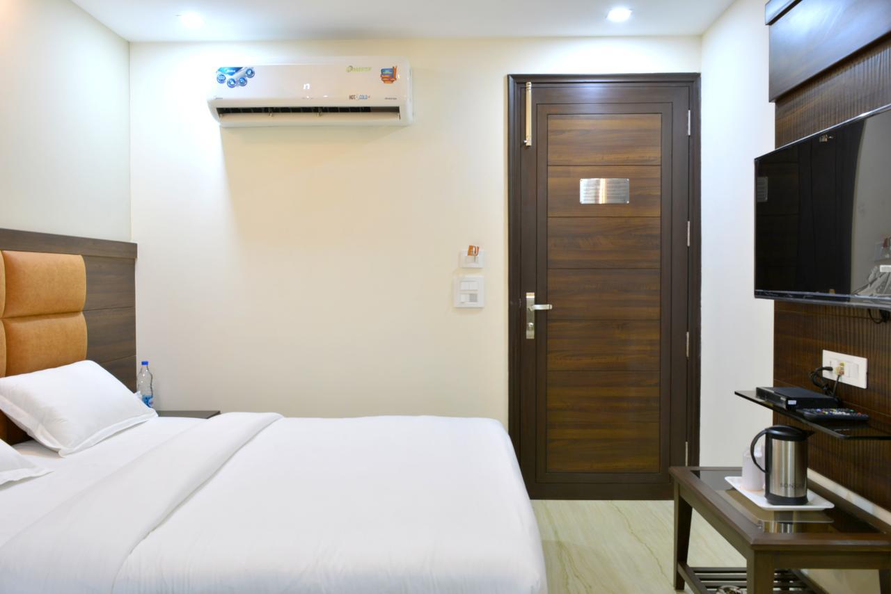 Hotel Tara Palace Redfort Nova Deli