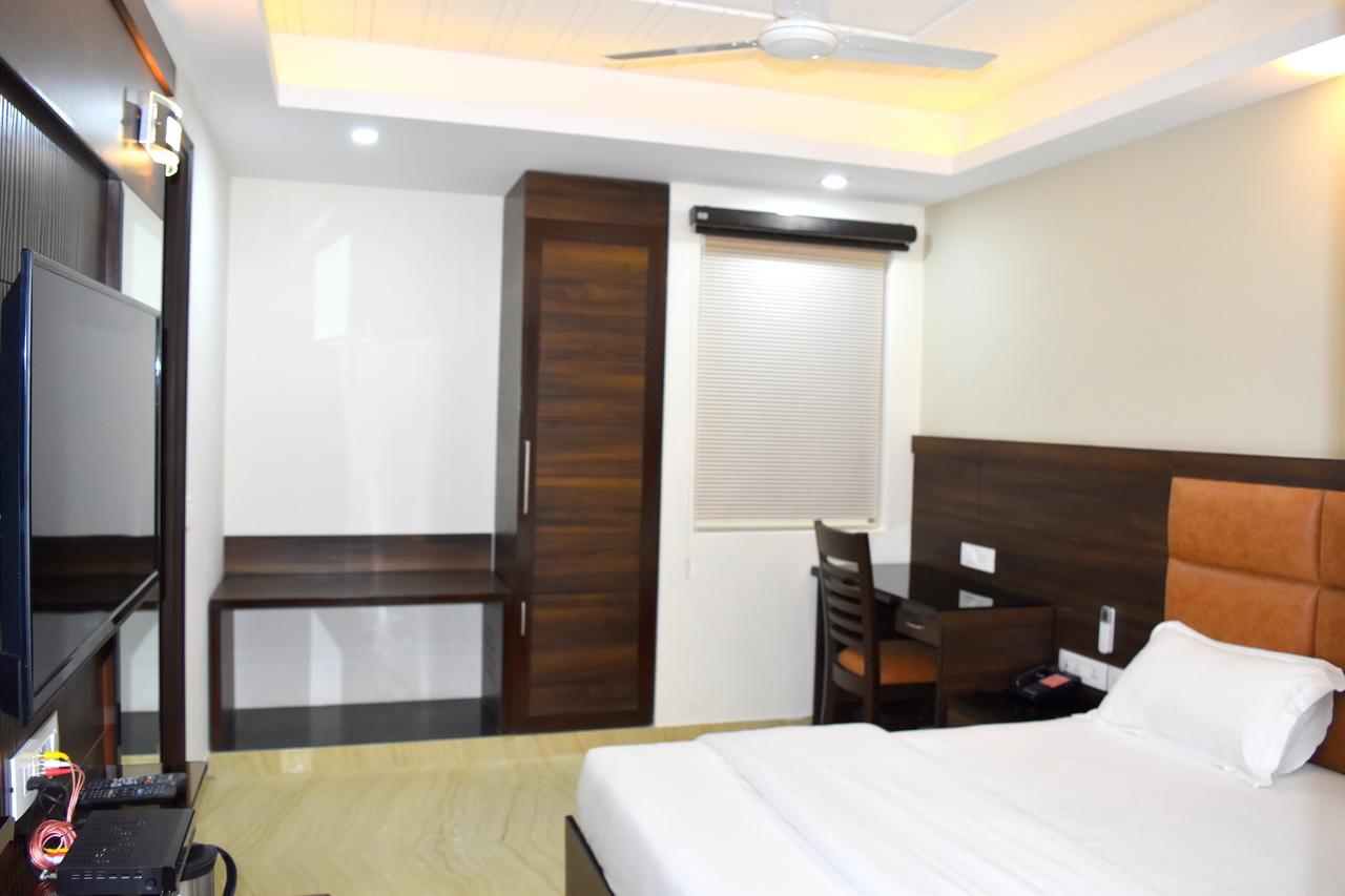 Hotel Tara Palace Redfort Nova Deli
