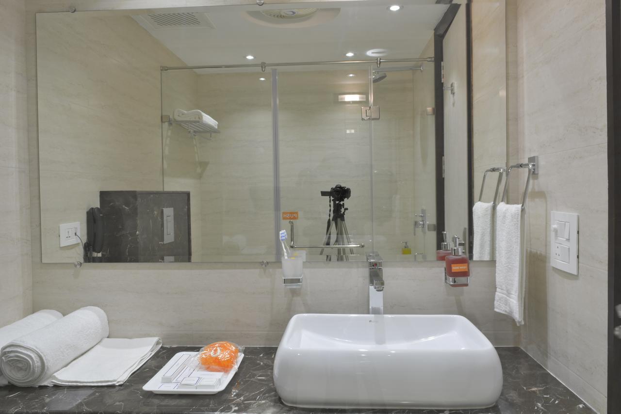 Tara Palace Redfort 3*