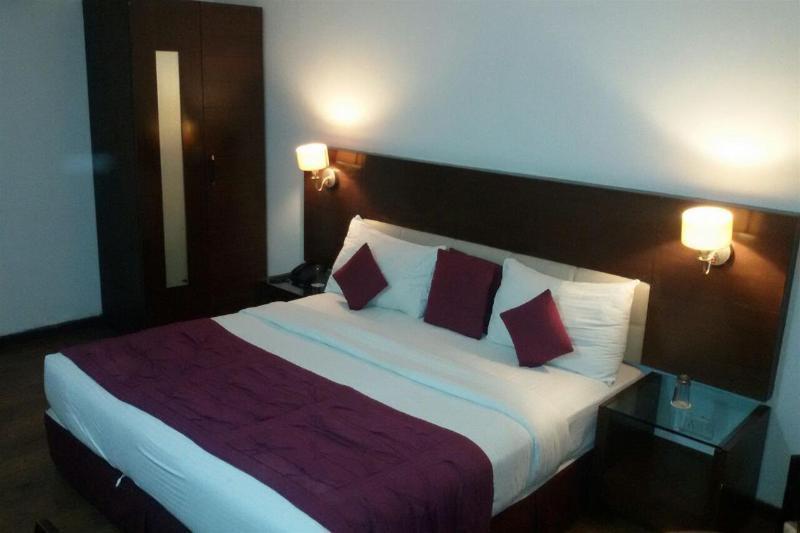 Liv - Naraina New Delhi