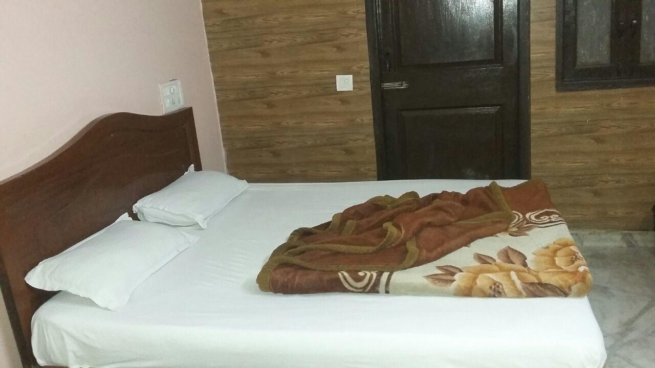 Hotel Parth Palace