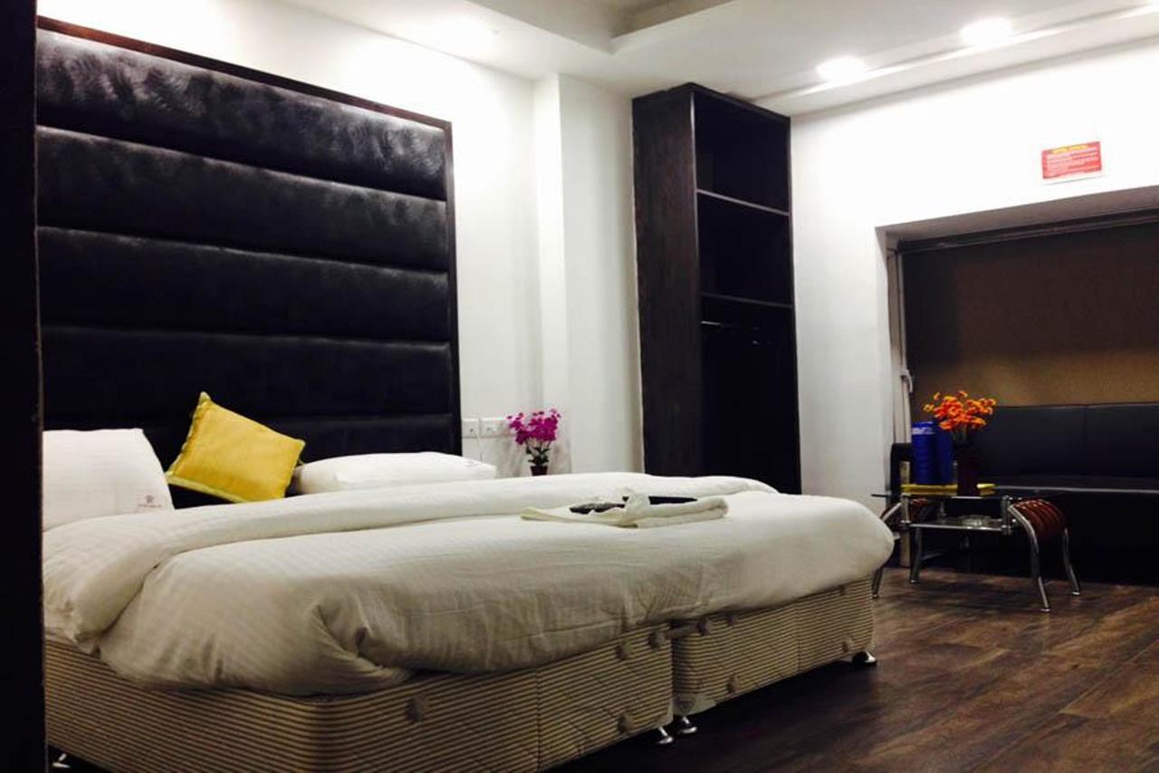 Hotel Saya Deluxe Near Railway Station ' Nova Deli