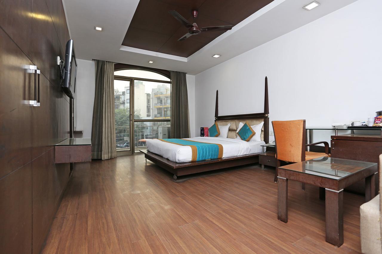 Hotel Fabexpress Le Grand New Delhi