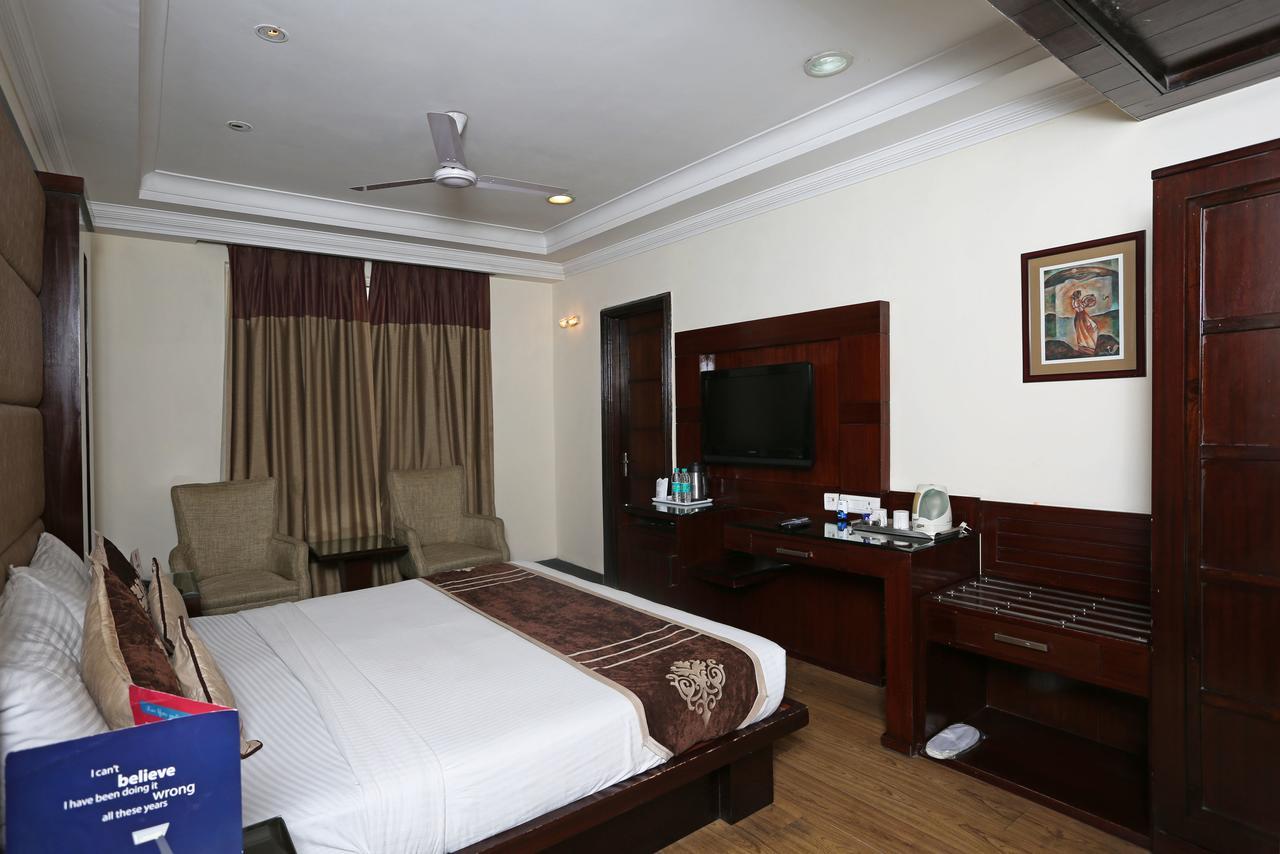 Treebo Trend Freesia Hotel 3*