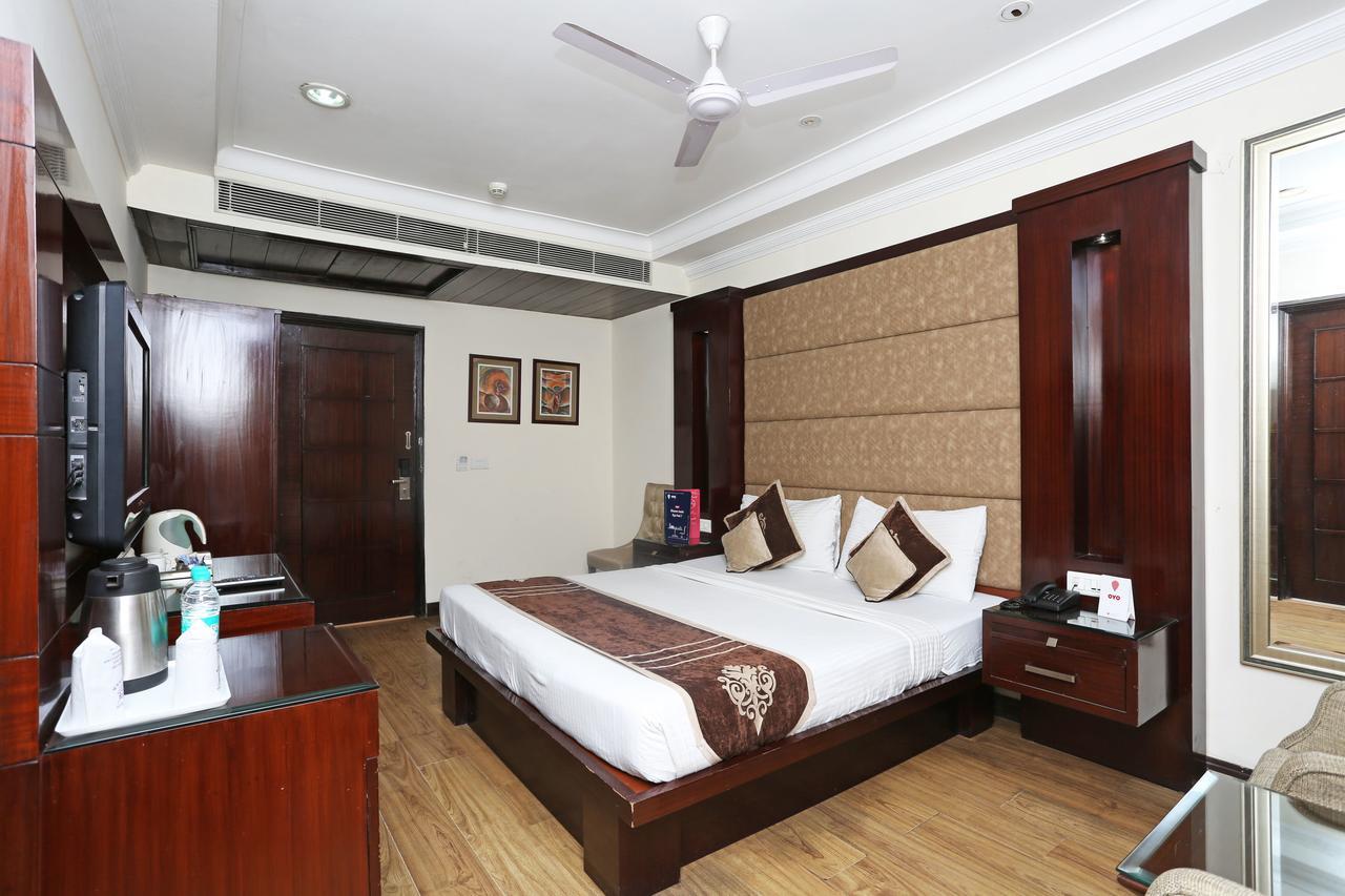 Treebo Trend Freesia Hotel 3*