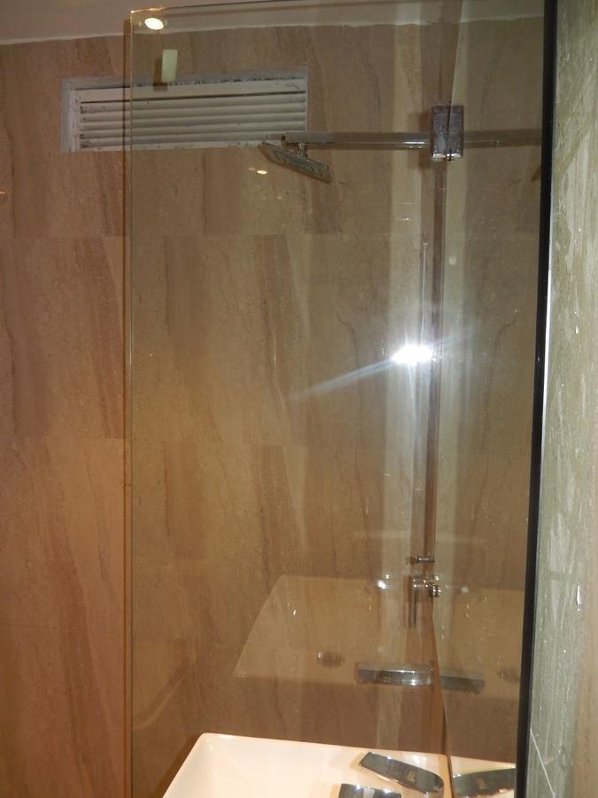 White House Tourist Hotel 2*