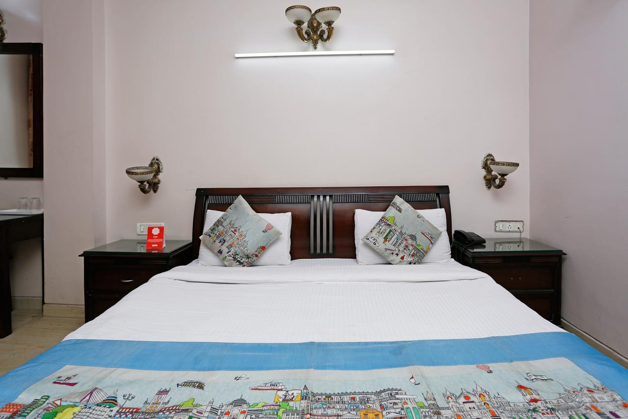 Hotel Oyo 5401 Mid Town New Delhi
