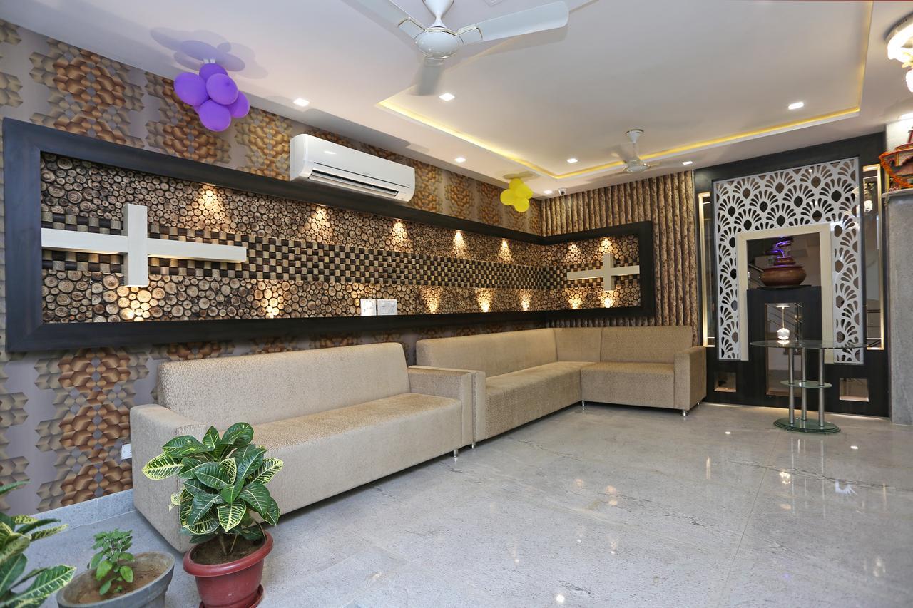 Arch - Near Aerocity Hotel New Delhi