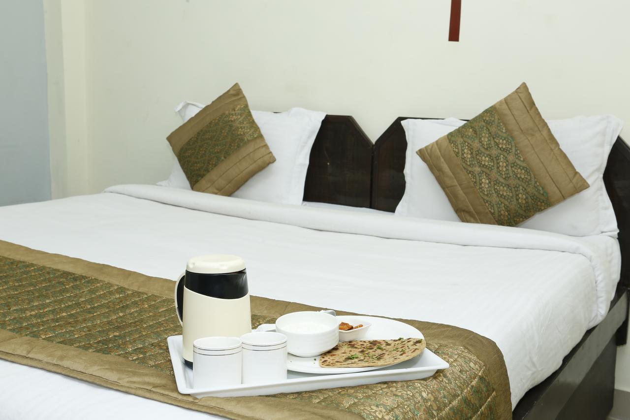 Hotel O Pearl Residency New Delhi