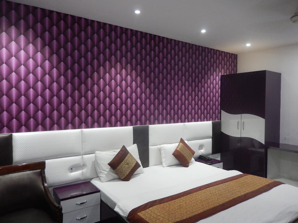 A Orchid Garden Guest house New Delhi