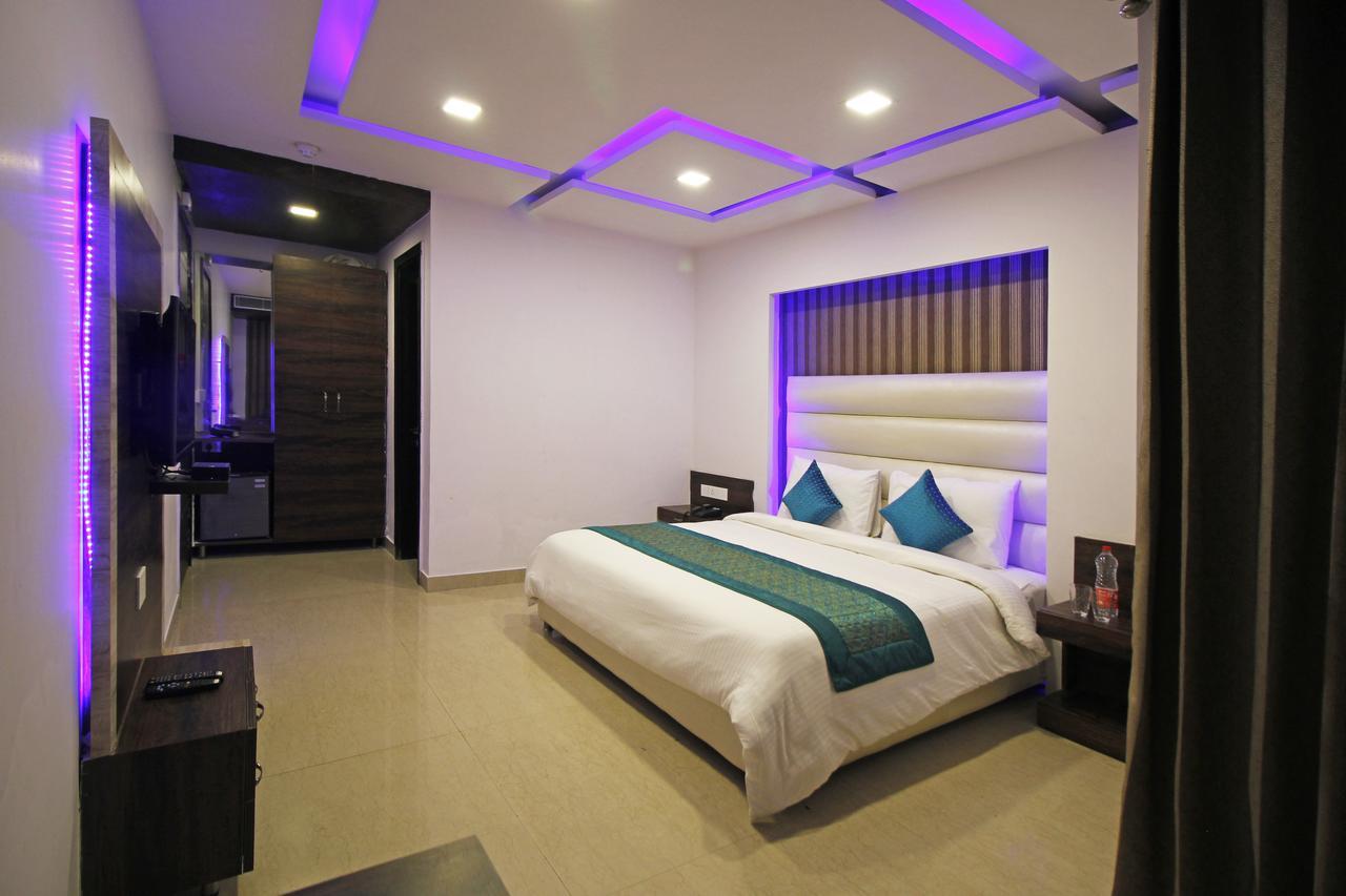 Hotel Park Residency