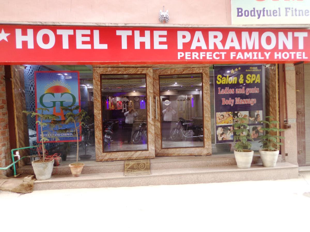 Hotel Airport The Paramont 3*