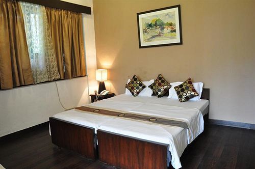 Hotel Fabexpress Pulse Impulse New Delhi