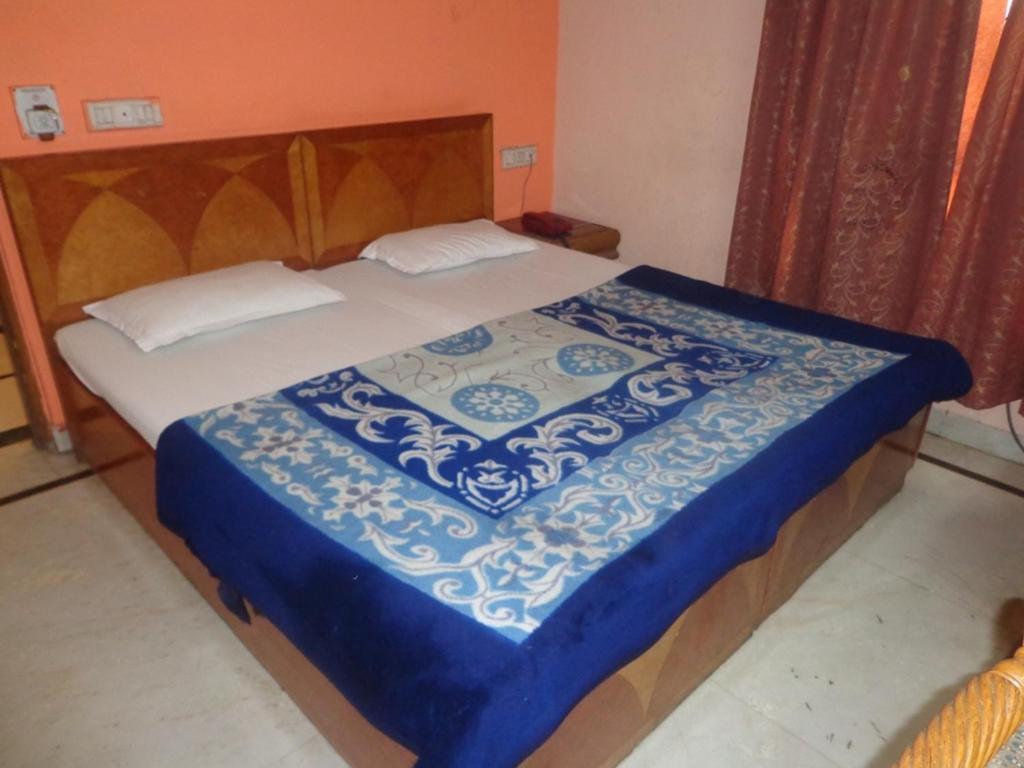 Metro Hotel Delhi (National Capital Territory of India)