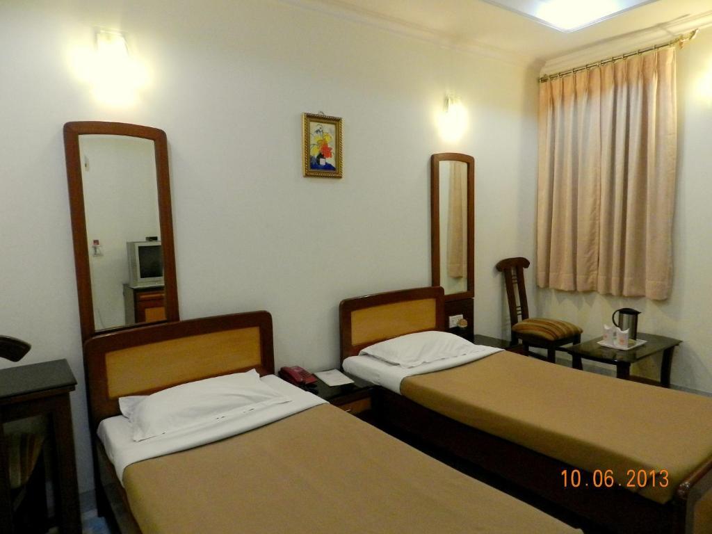 Tara Palace, Chandni Chowk New Delhi